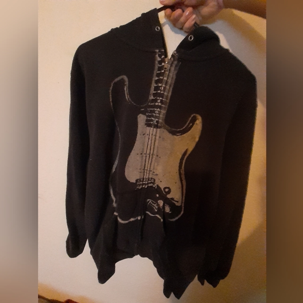 fender black guitar zip up